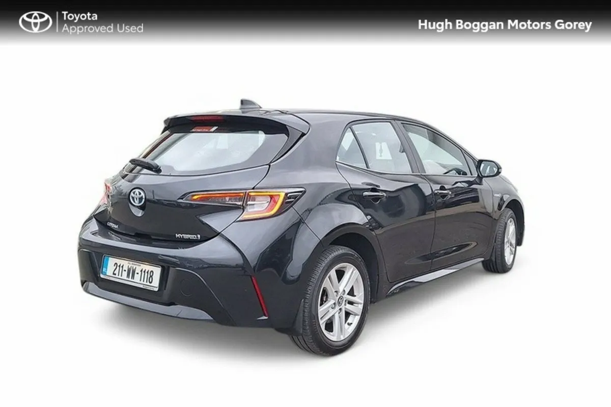 Toyota Corolla HYBRID LUNA H/B 4DR AUTO - Image 2