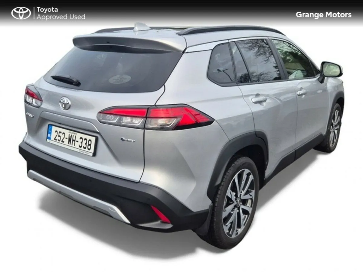 Toyota Corolla Cross 1.8 HYBRID SOL**DEMO MODEL** - Image 3