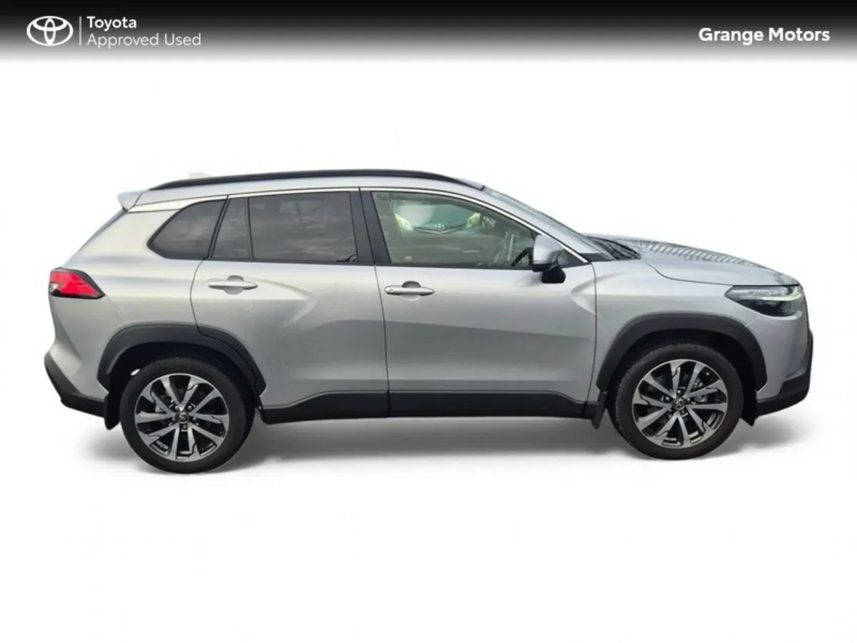 Toyota Corolla Cross 1.8 HYBRID SOL**DEMO MODEL** - Image 4