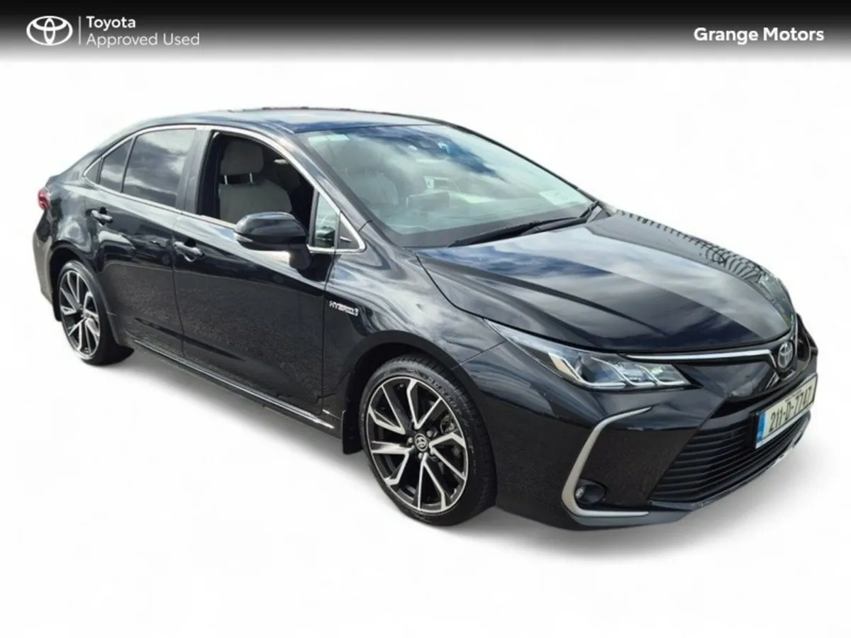 Toyota Corolla 1.8 HYBRID SOL SALOON**AS NEW** - Image 1