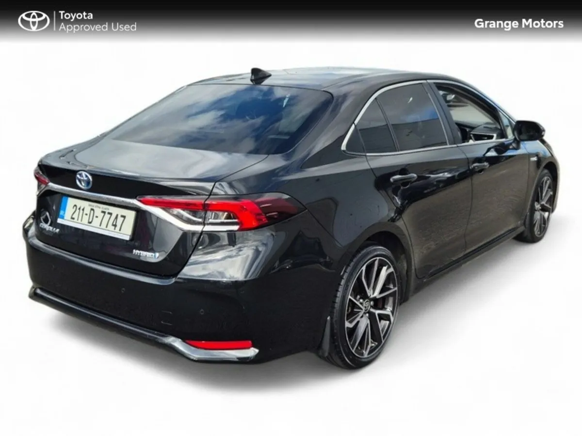 Toyota Corolla 1.8 HYBRID SOL SALOON**AS NEW** - Image 2