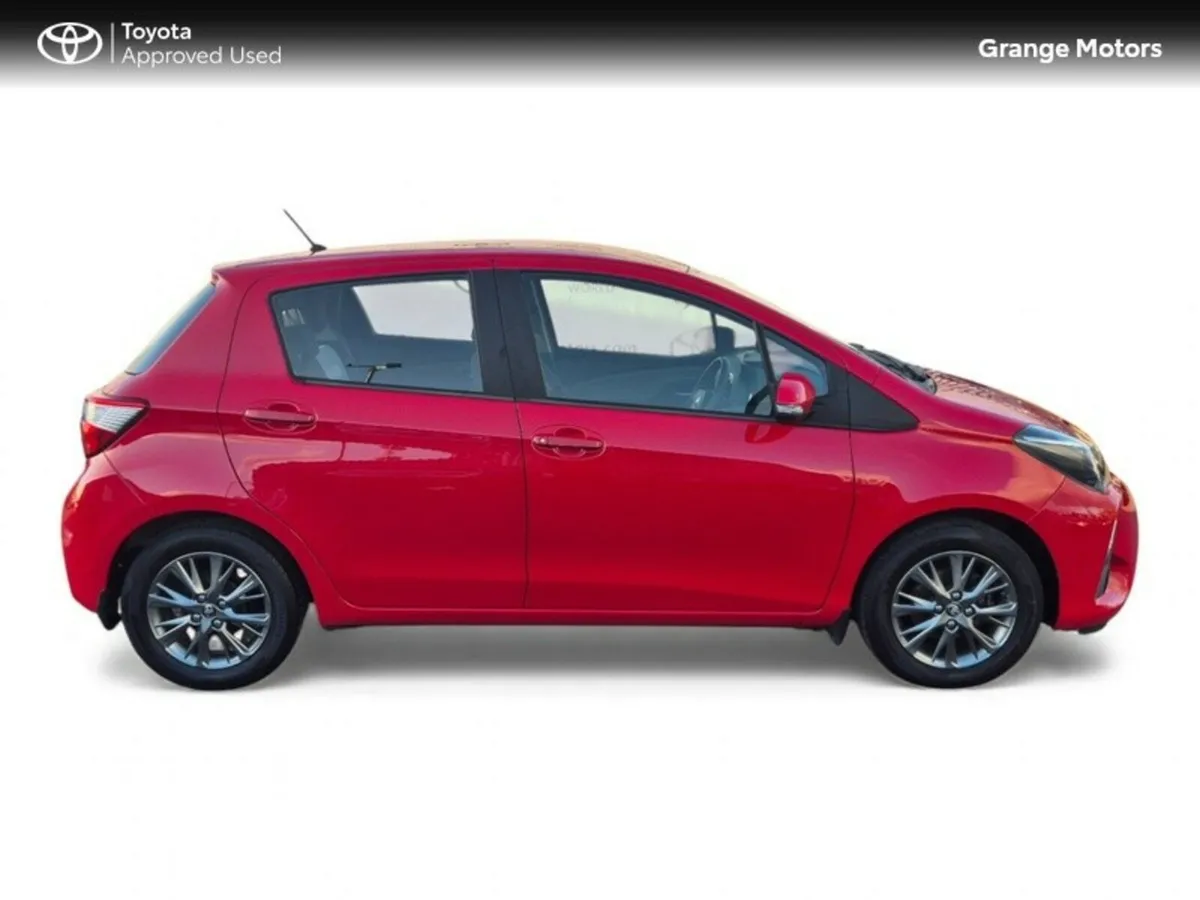 Toyota Yaris 1.0LTR 5DR LUNA**V LOW MILEAGE** - Image 4