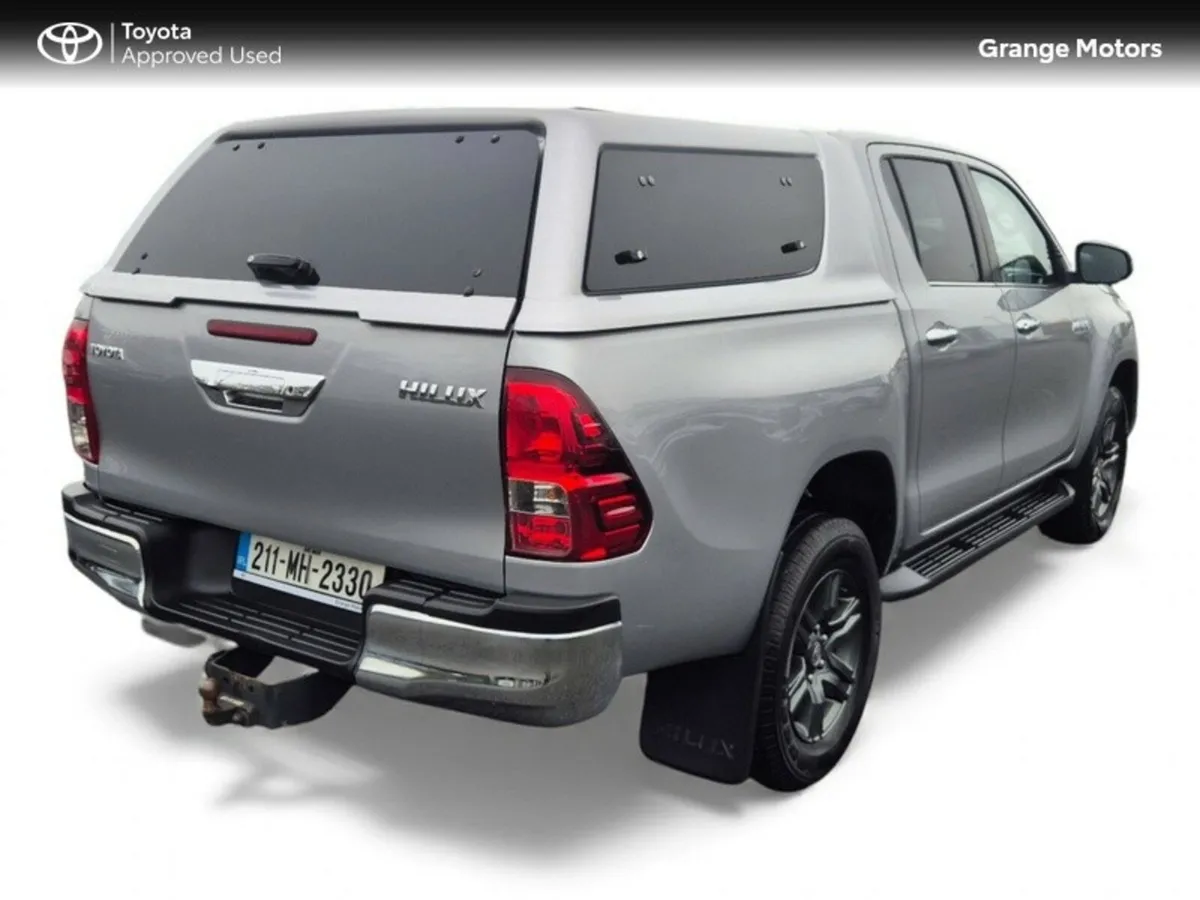 Toyota Hilux 2.8 DOUBLE CAB SR5**CANOPY** - Image 3
