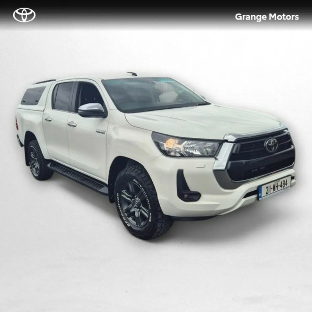 Toyota Hilux 2.4 DOUBLE CAB SR5**FULL TOYOTA SERVI - Image 1