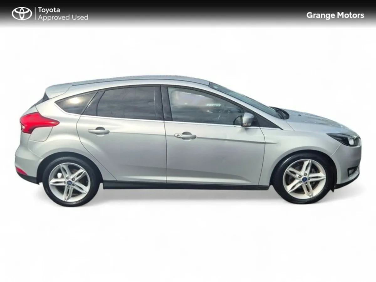 Ford Focus 1.5 TDCI 120 TITANIUM 5DR 120PS - Image 4