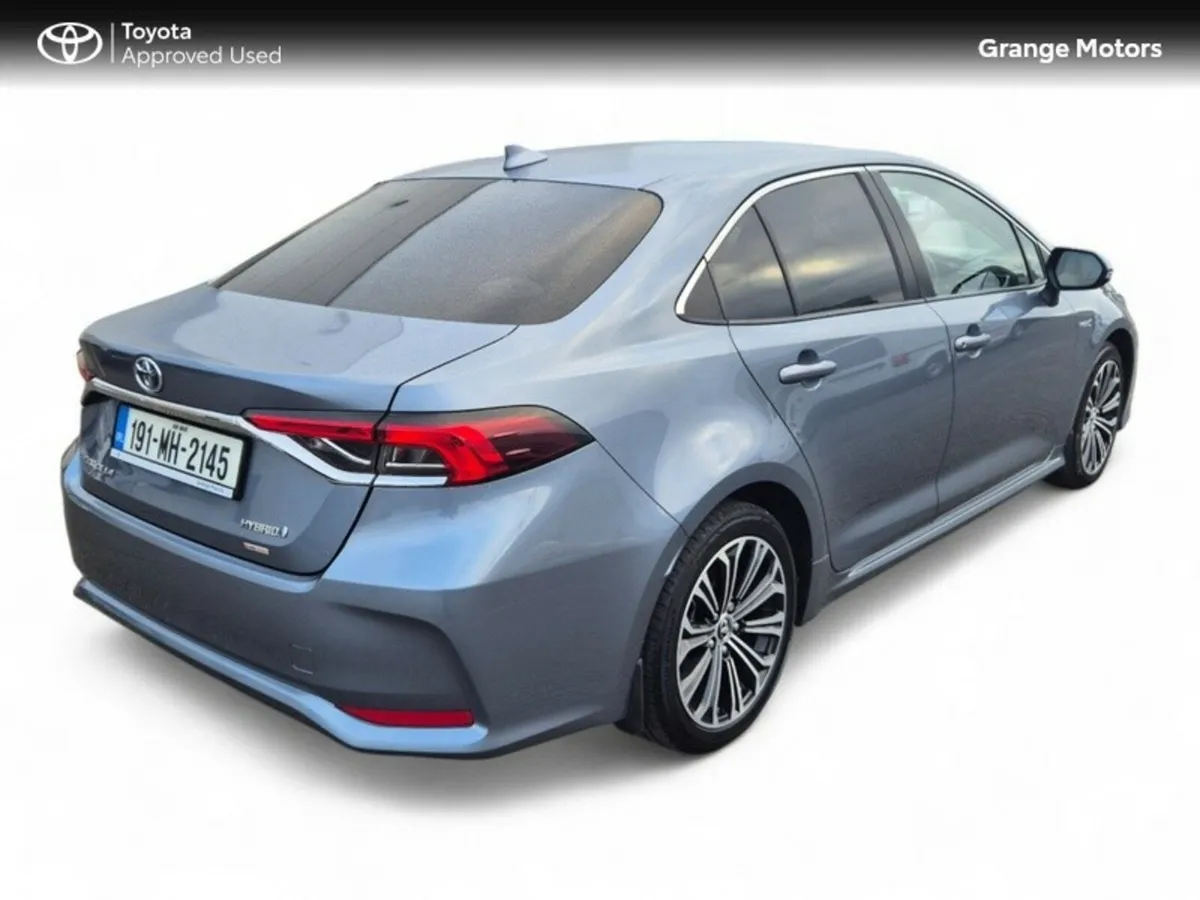 Toyota Corolla HYBRID LUNA SPORT SAL - Image 2