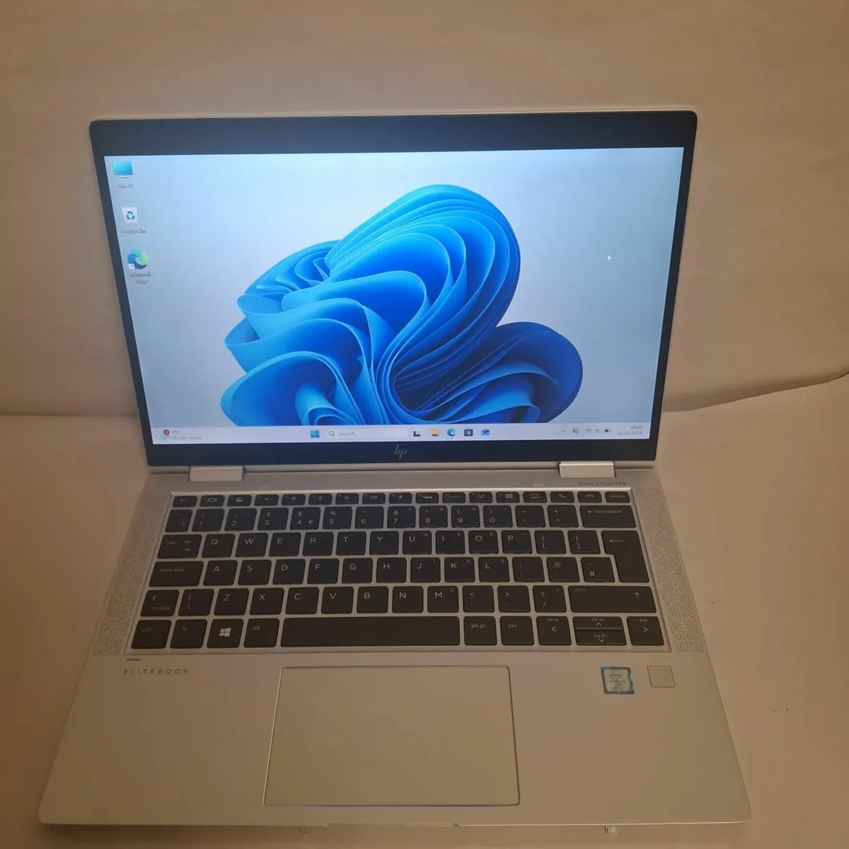 HP EliteBook x360 1030 G3 | Intel Core i7-8650U - Image 1