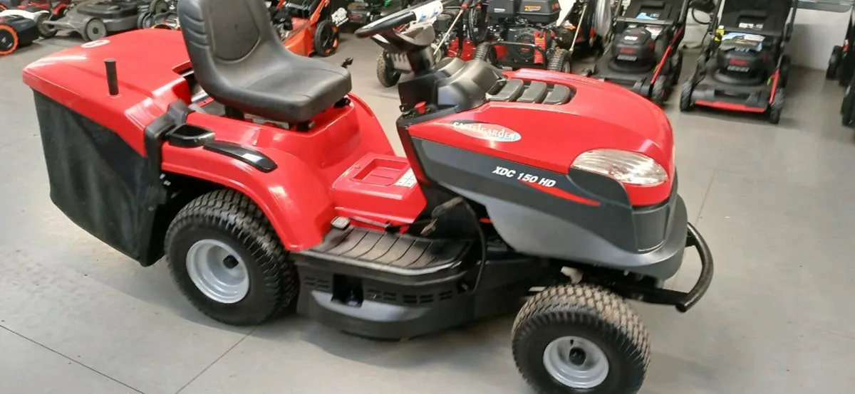 Castelgarden XDC 150 ride on mower - Image 1