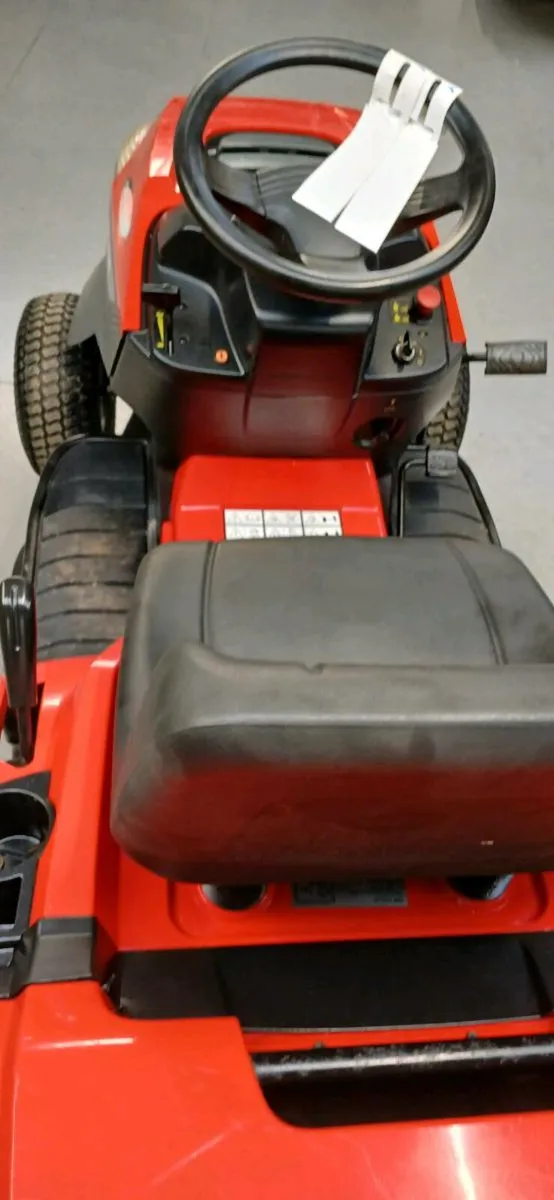 Castelgarden XDC 150 ride on mower - Image 4