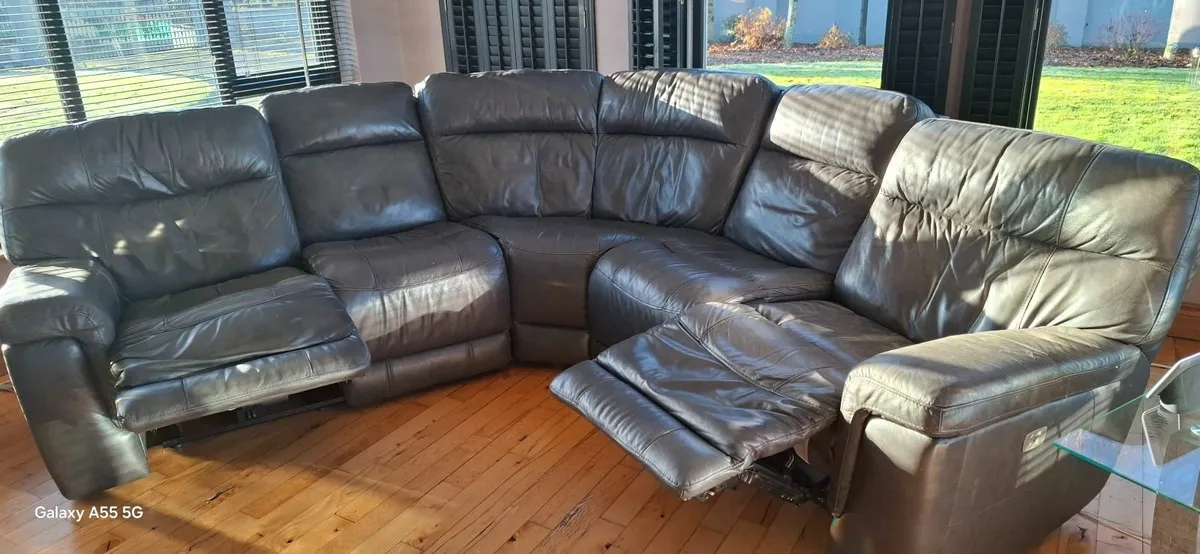 Recliner sofa - Image 2