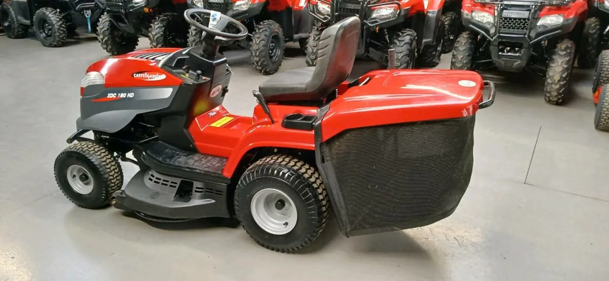 Castelgarden XDC 180 ride on mower - Image 3