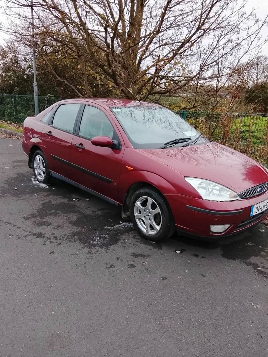 low miles 33k Ford Focus 2004 - Image 2