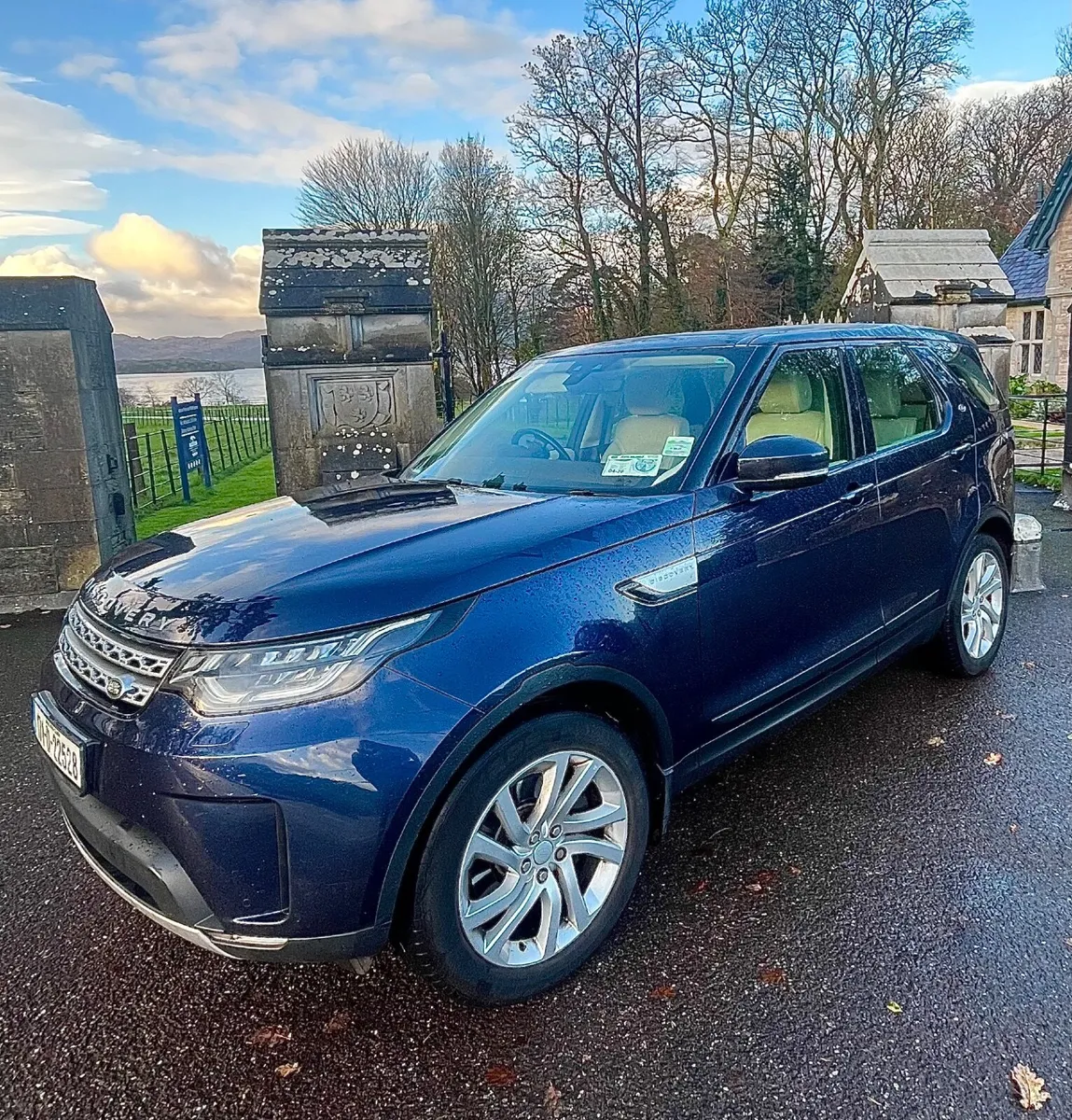 Land Rover Discovery 2017 - Image 1