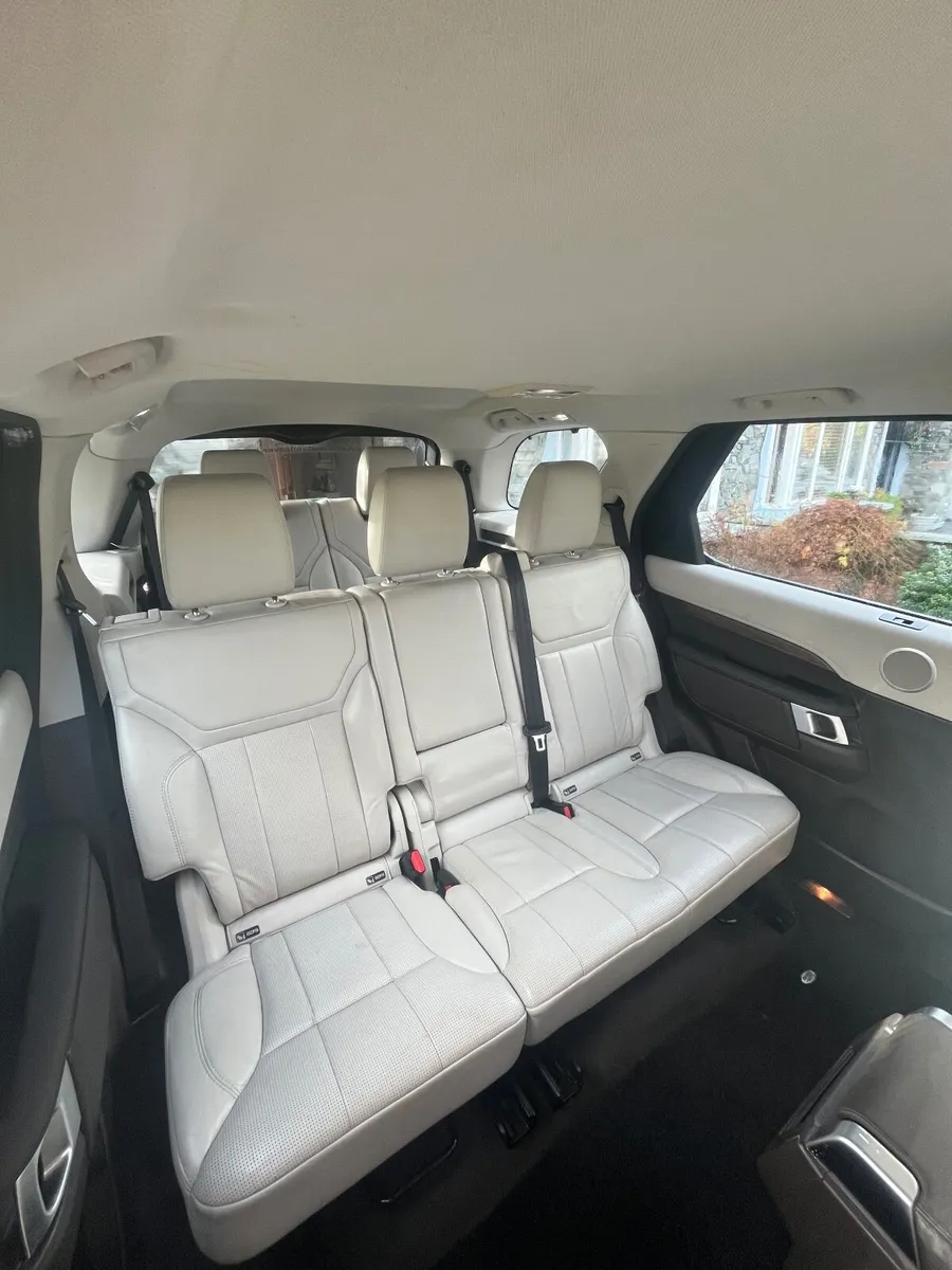 Land Rover Discovery 2017 - Image 3