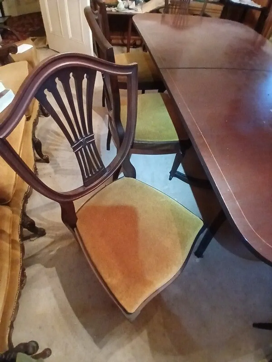 Antique table and 8 chairs - Image 2