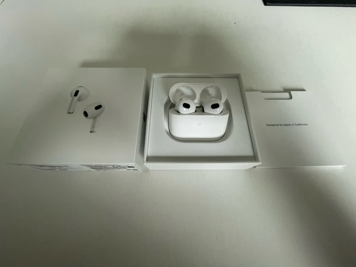 Apple AirPods 3rd Gen 2022