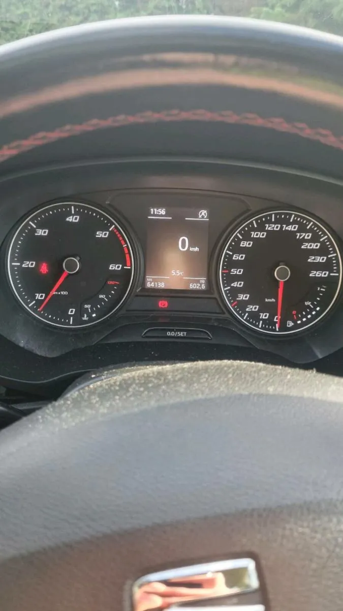 SEAT Leon FR 2L diesel 150bhp - Image 3