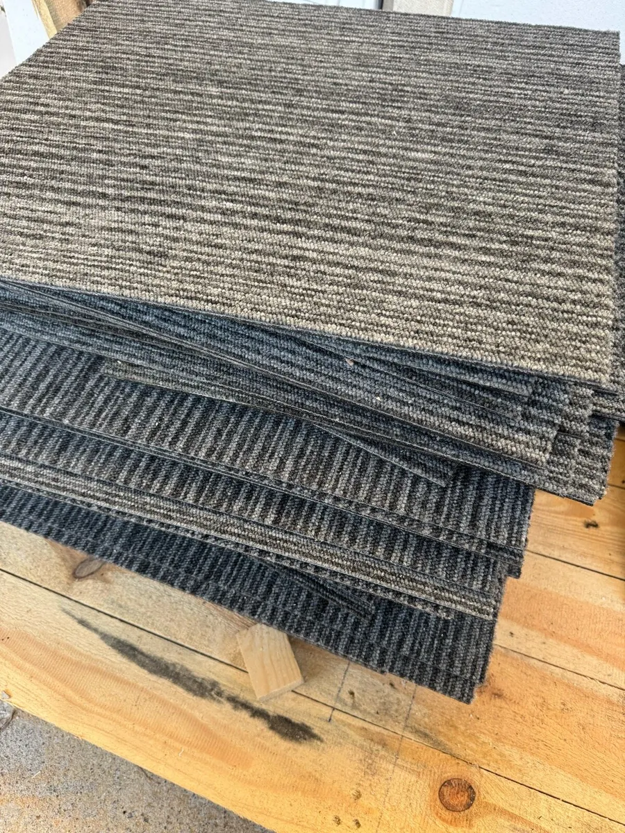 40 Grade A used Carpet tiles - Image 1