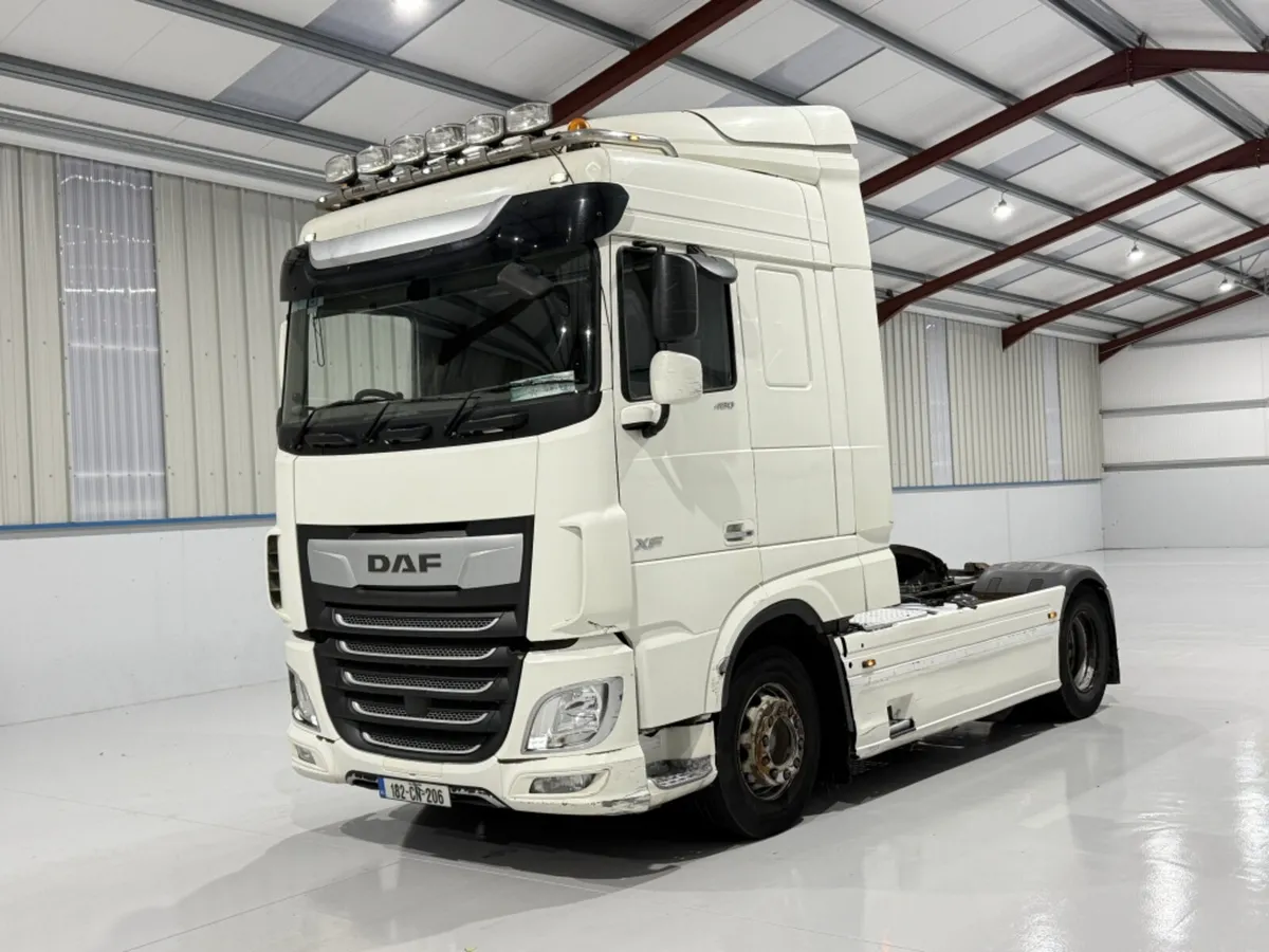 2018 (18) DAF XF 480 SPACE CAB - Image 4