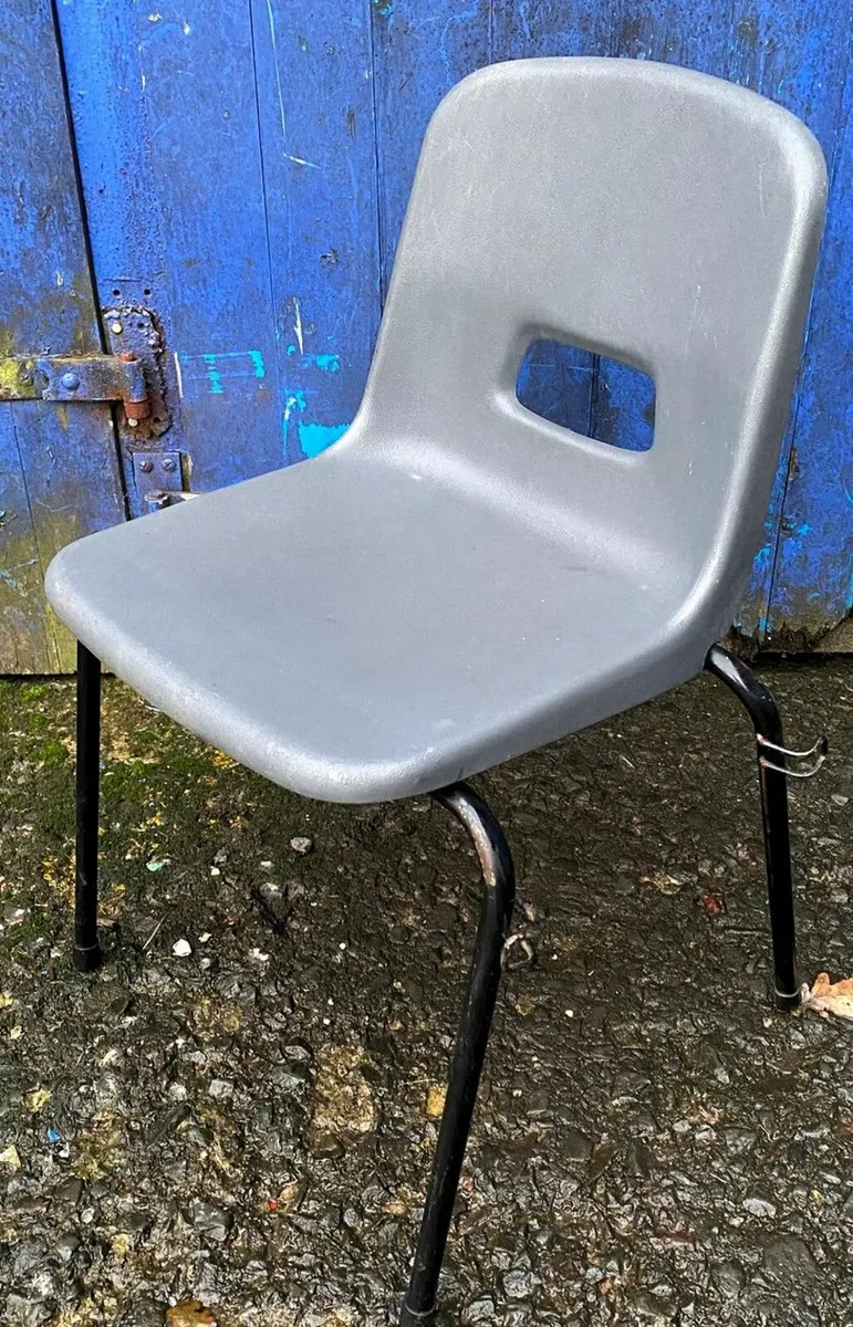 Stacking Chairs £7 Each/Bulk Buy Deals - Image 4