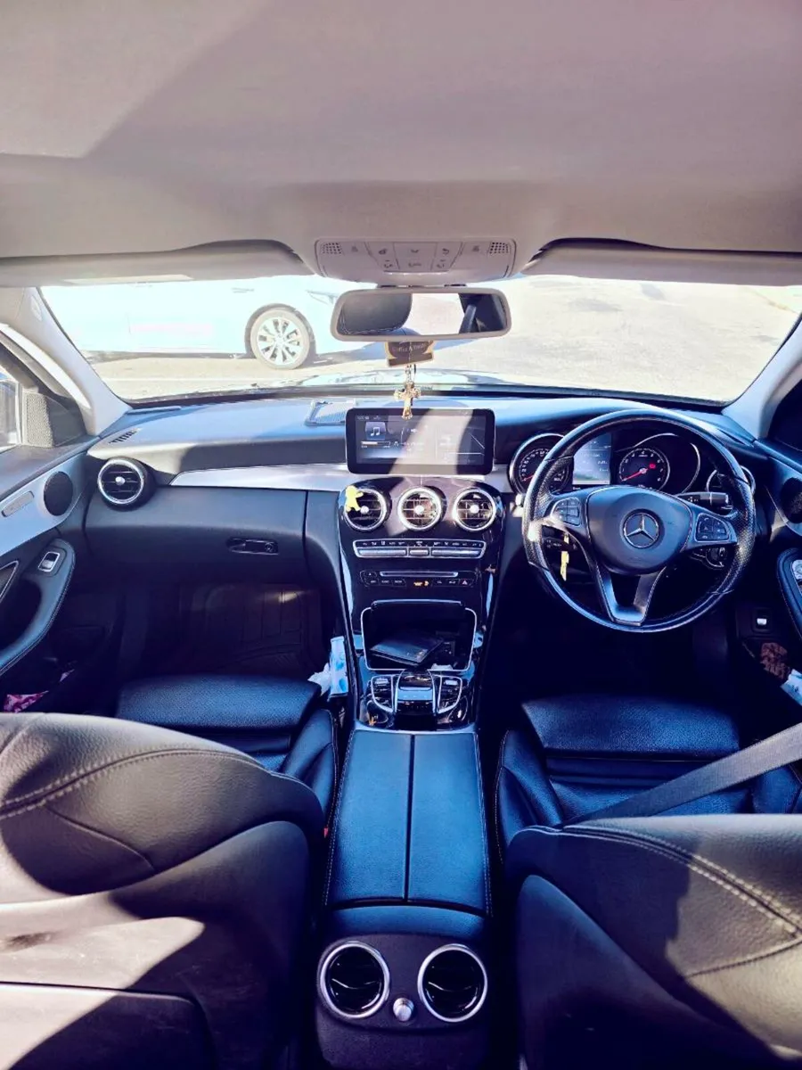 MERCEDES BENC C350E - Image 3