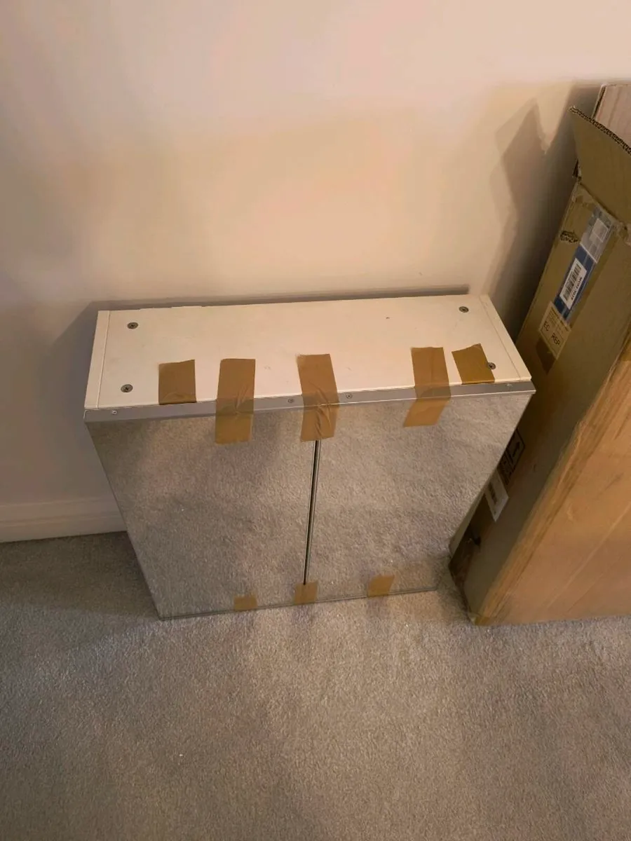 Bathroom mirror cabinet - Image 2