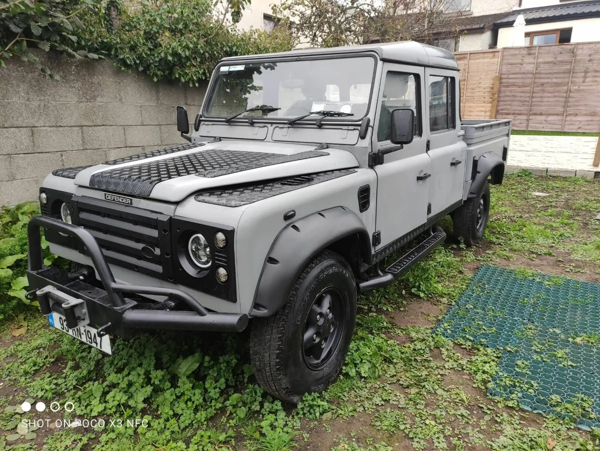 Land Rover Defender 130 - Image 4