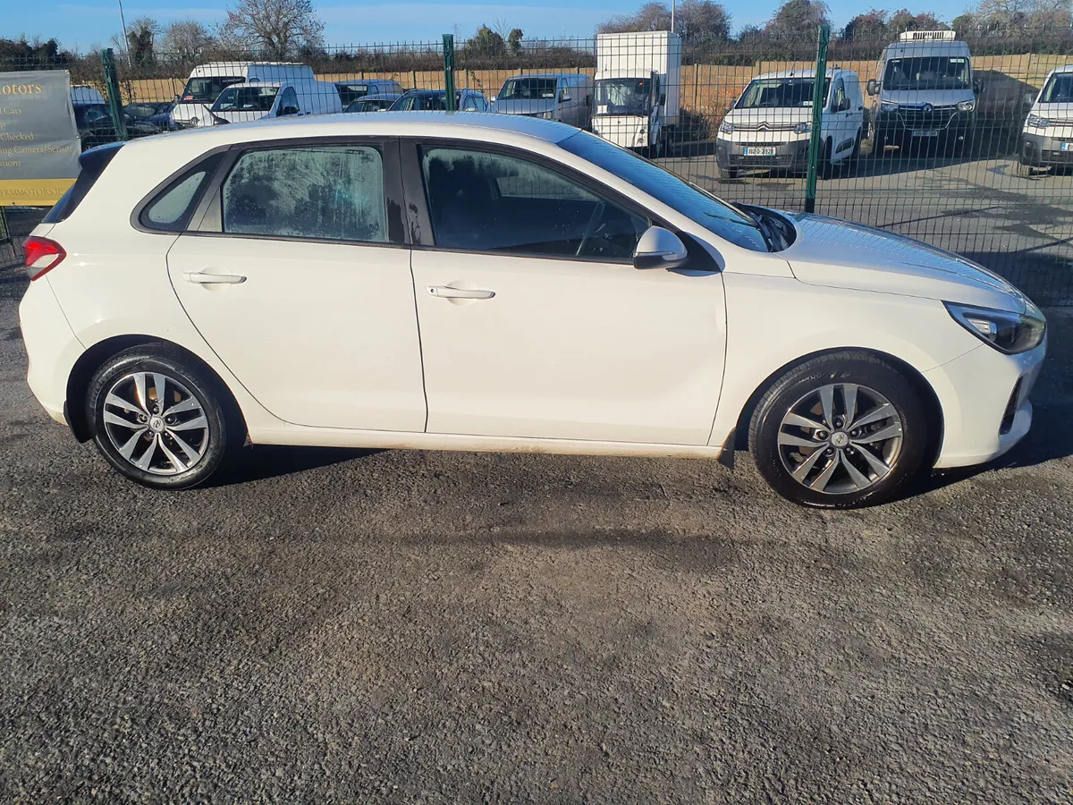 2018 Hyundai i30 - Image 2