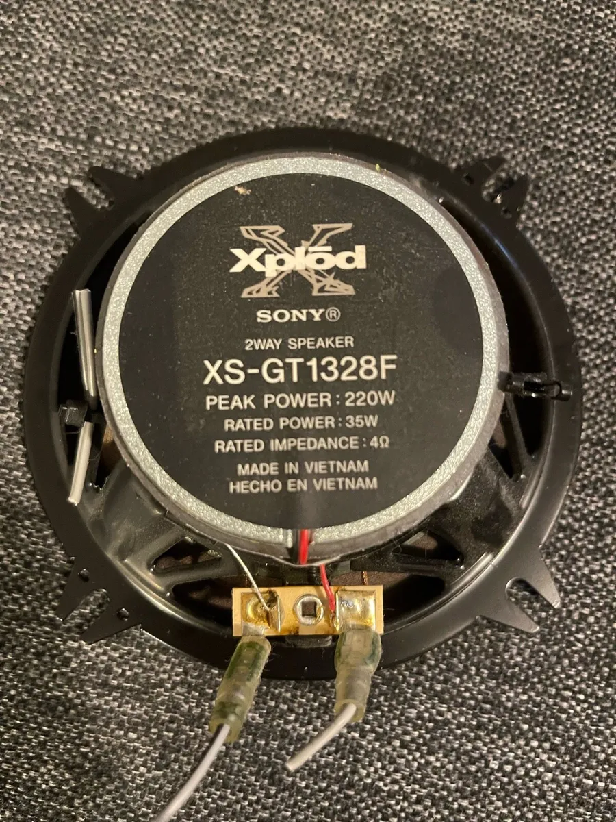 Sony and Pioneer speakers - Image 3