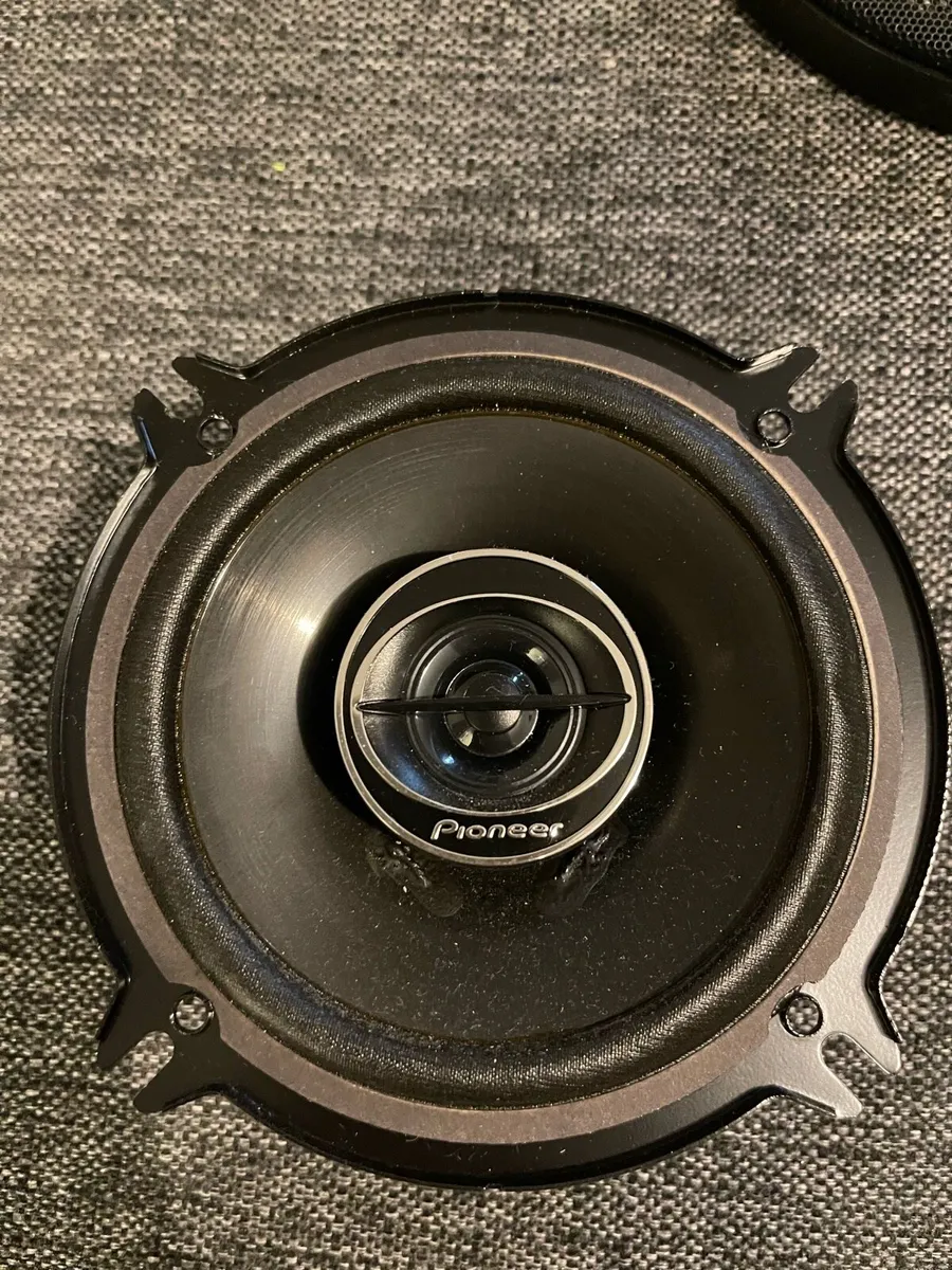 Sony and Pioneer speakers - Image 4