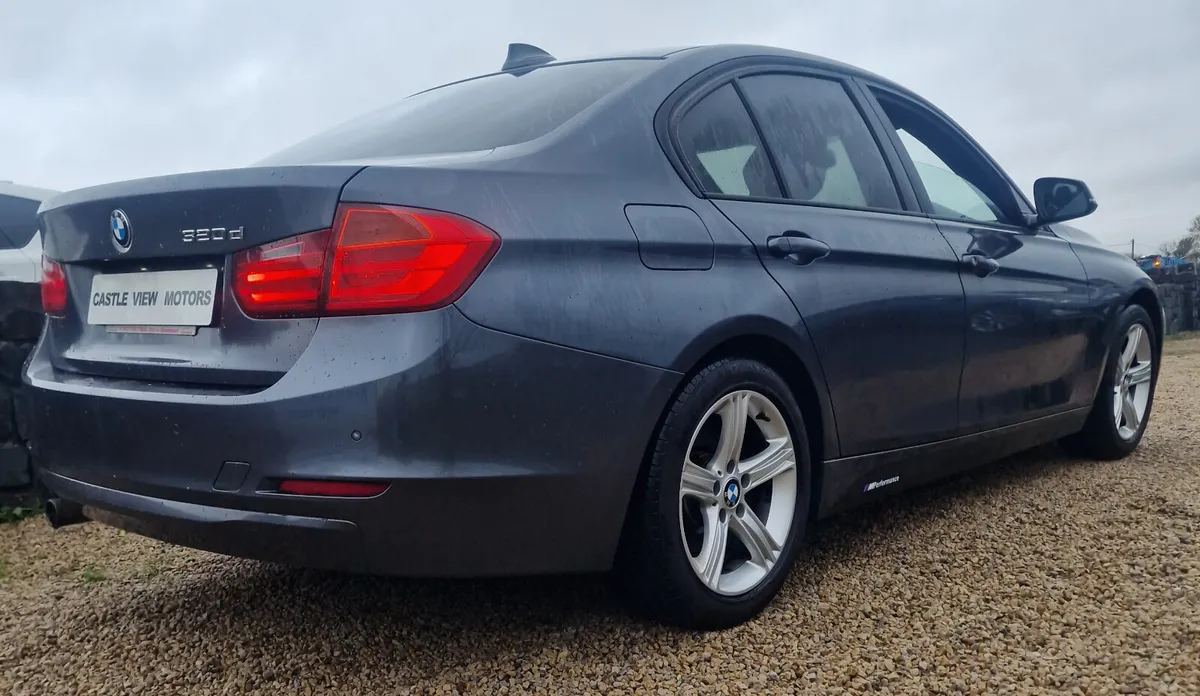 12 BMW 320d Sport kit - Image 4
