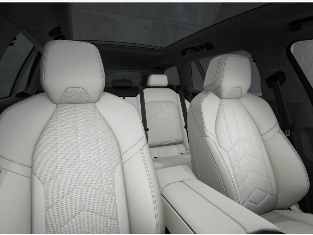 BMW 5-Series 530e M Sport Pro Touring - Image 4