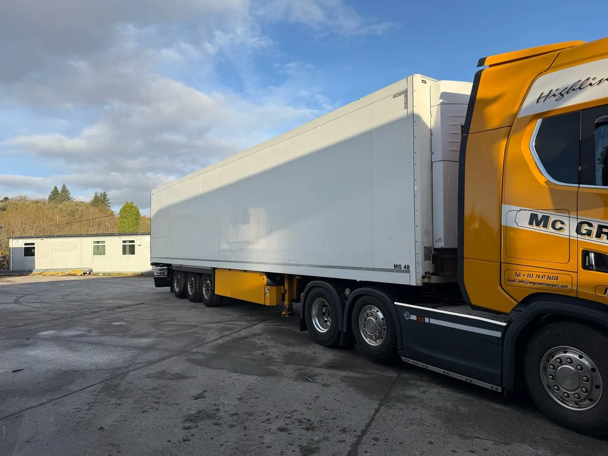 Schmitz Straight Fridge - Image 1