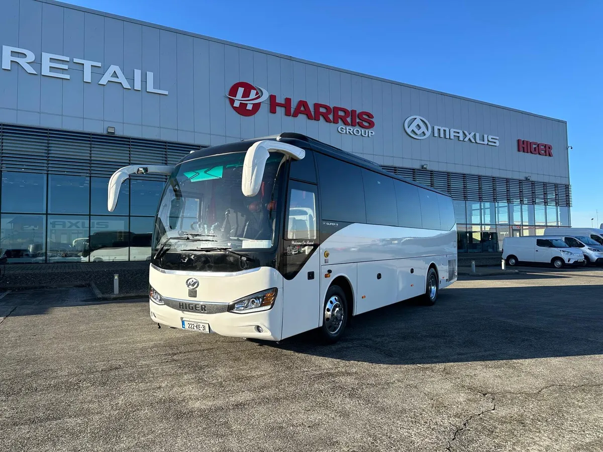 2022 Higer Super 9 39+G - Image 1