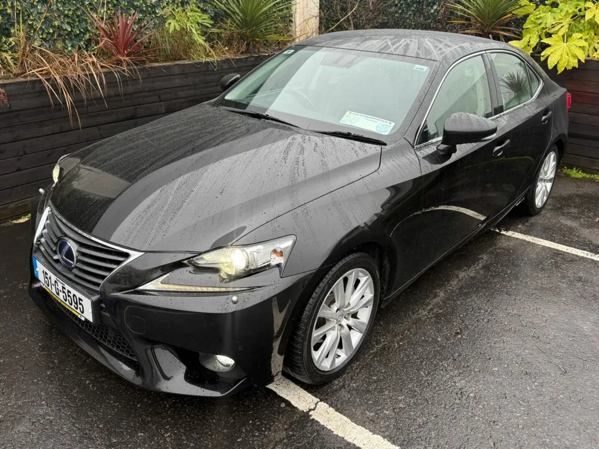 Lexus IS 300H 2.5 HYBRID EXECUTIVE EDITION / HIGH - Image 3