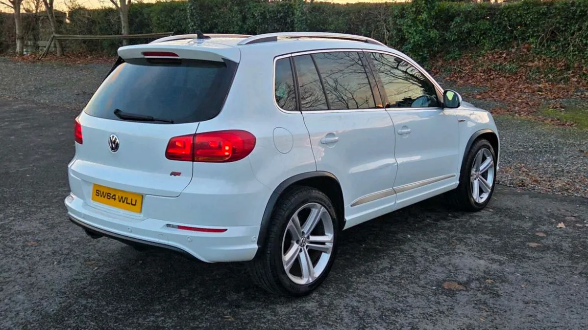 2015 Volkswagen Tiguan 4-Motion R-Line Tech 177bhp - Image 3