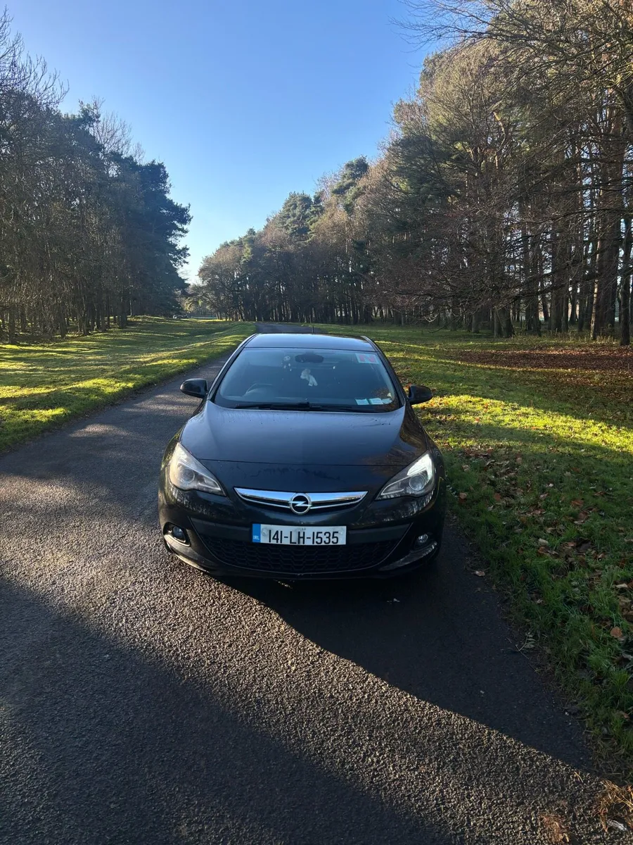 opel astra gtc - Image 1