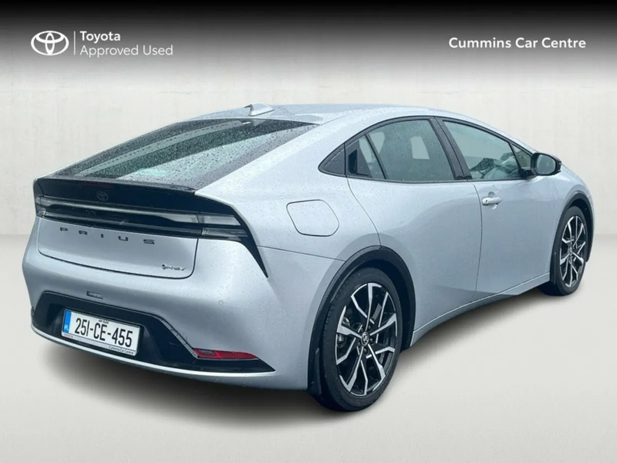 Toyota Prius PRIUS PLUG-IN HYBRID - Image 2