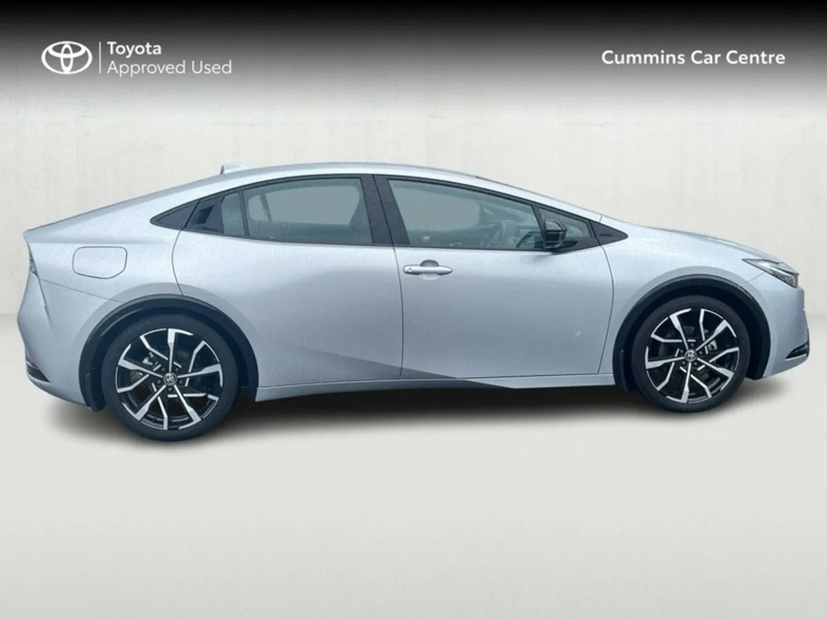 Toyota Prius PRIUS PLUG-IN HYBRID - Image 3