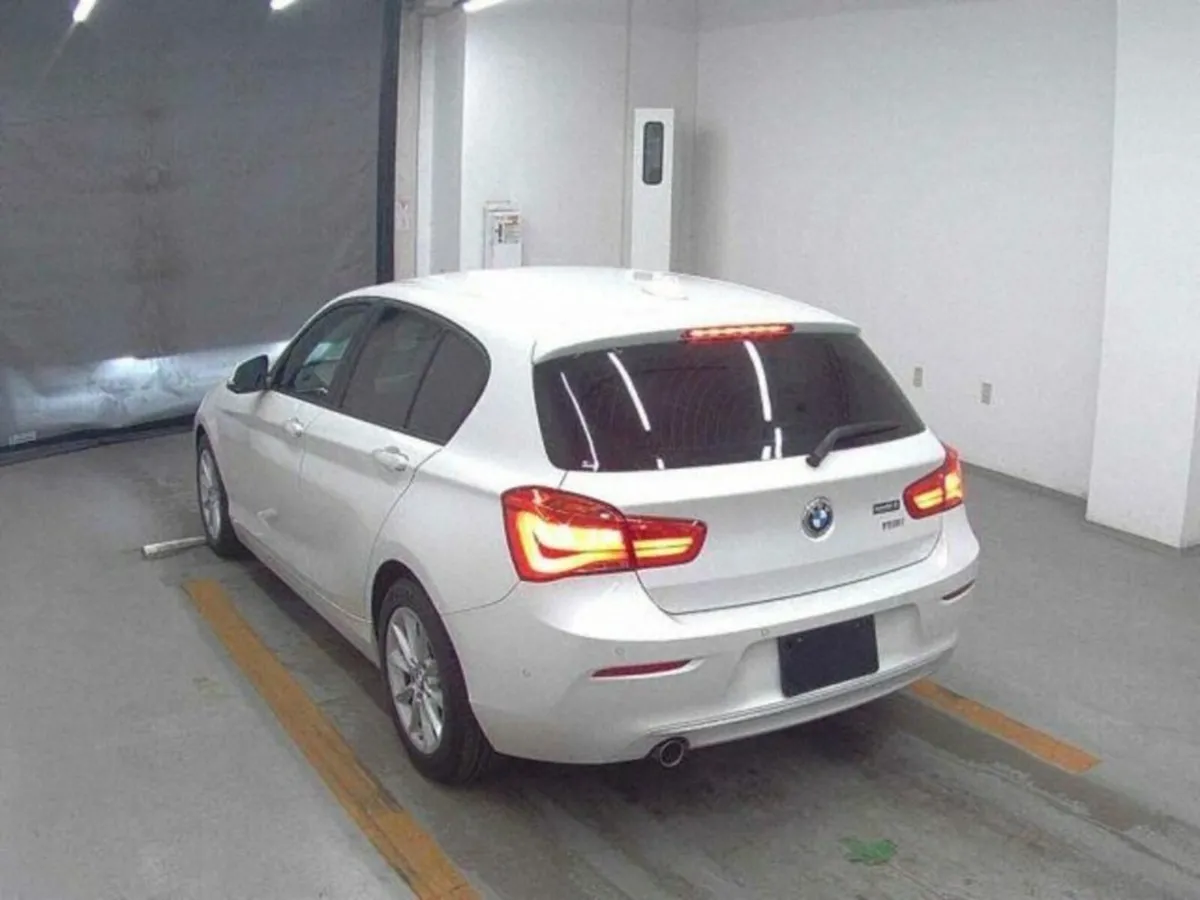 BMW 1-Series 1.5 - Image 2
