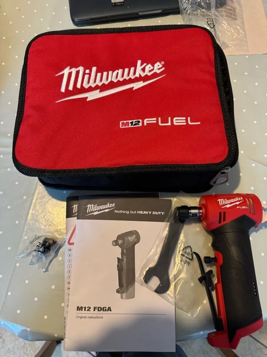 Milwaukee M12FDGA-0 12V Angle DIE Grinder Body only. - Image 3