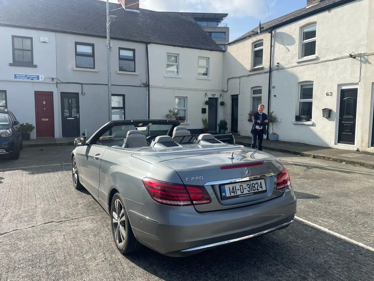 Mercedes E220 convertible - Image 3