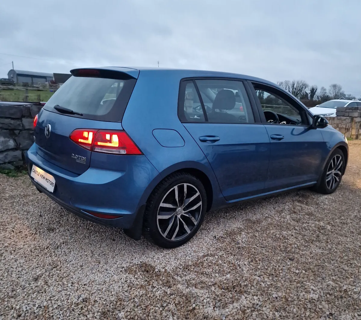 13 VW GOLF 2.0 DIESEL 150BHP HIGHLINE - Image 2