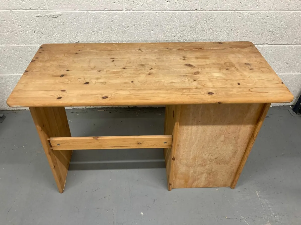Small Desk with drawers - Image 4