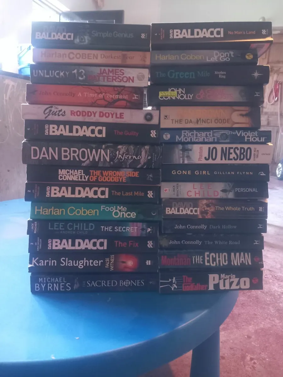 Books fiction - Image 1