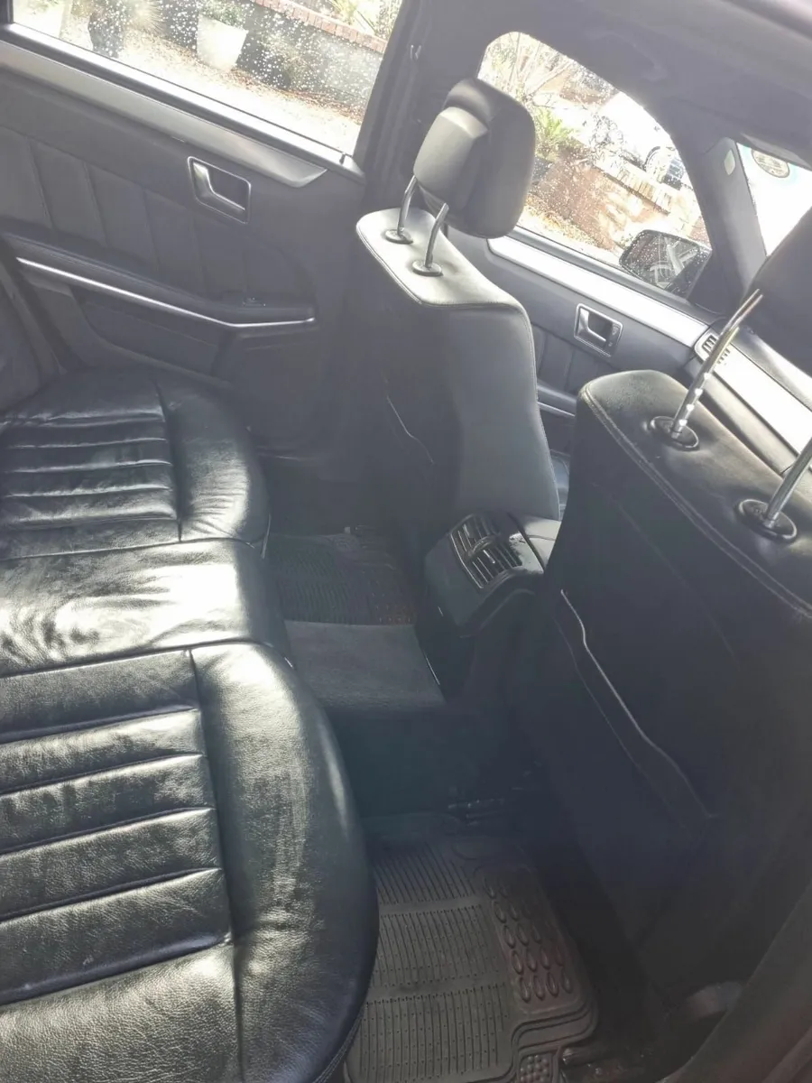 Mercedes-Benz E-Class 2015 - Image 4