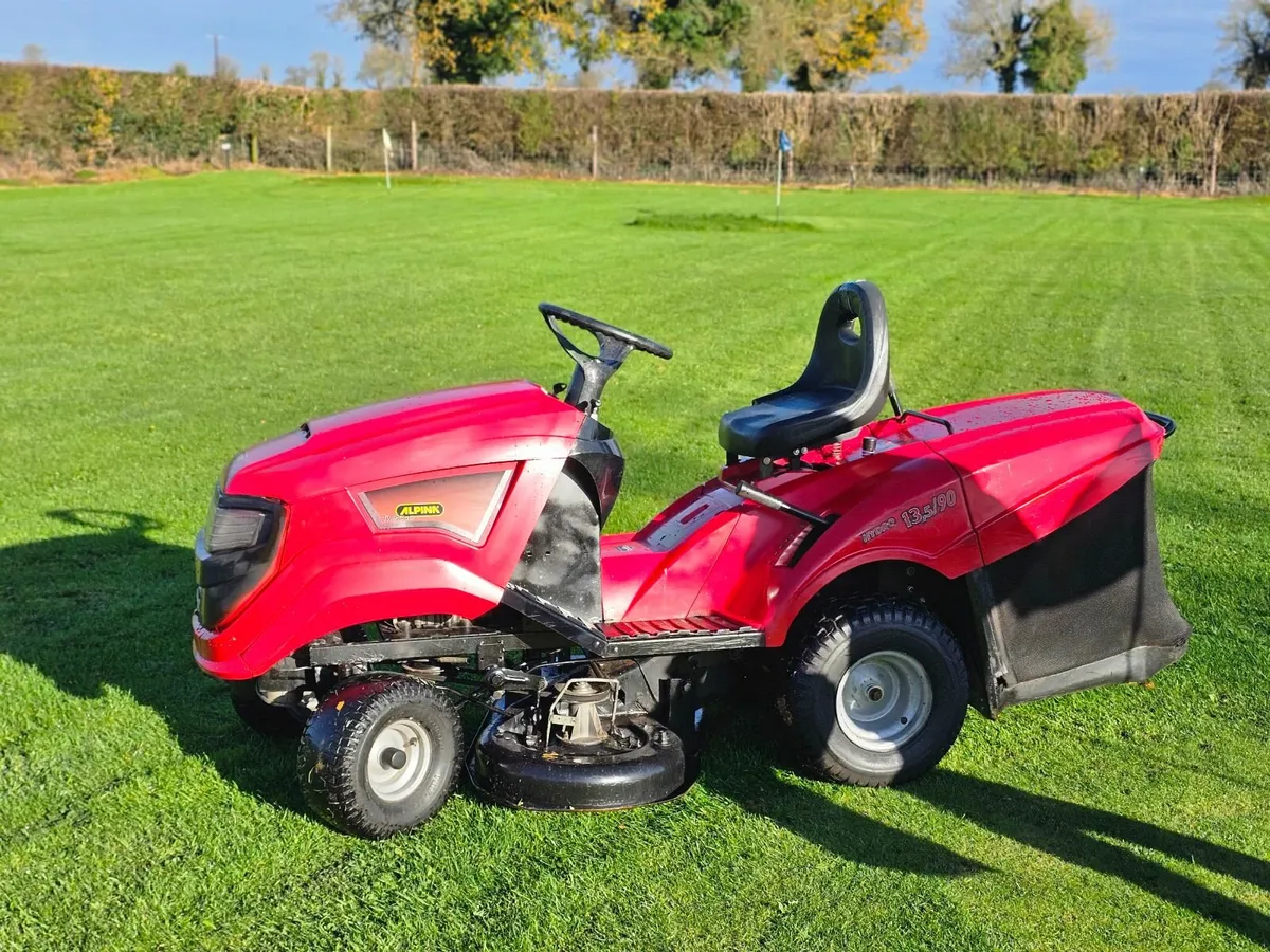 Alpina 13,5/90 Hydro Ride-On Mower - Image 1