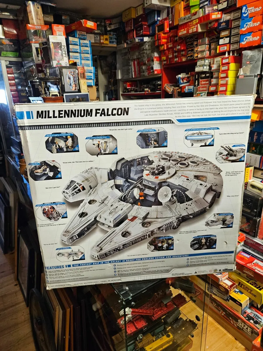 Star Wars Millenium Falcon - Image 3