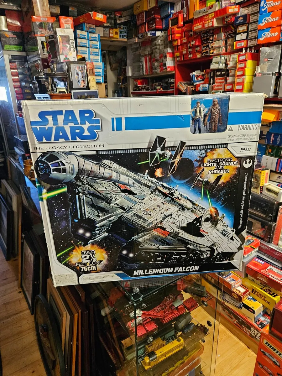 Star Wars Millenium Falcon - Image 1