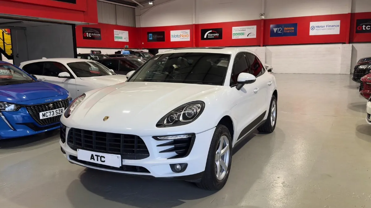 2015 Porsche Macan 2.0T PDK 4WD Euro 6 (s/s) 5dr - Image 3